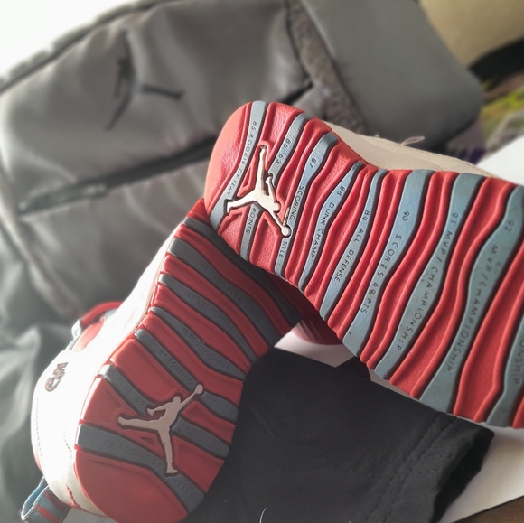 Toddler Air Jordan sz 10C - Picture 6 of 11